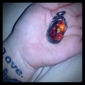 🎁🎄Stunning Amber Pendant🎄🎁